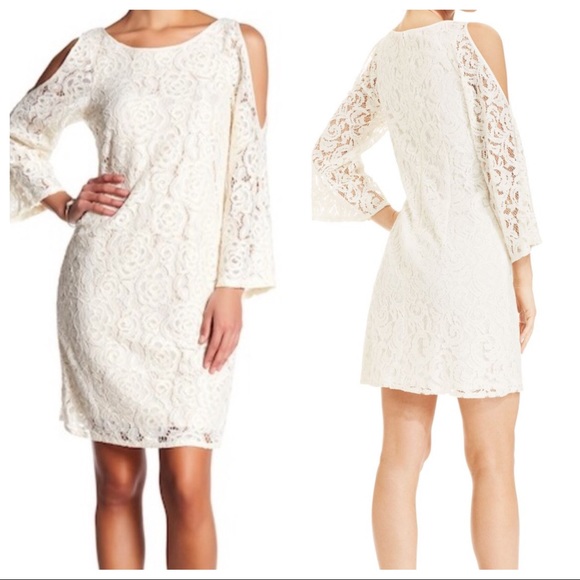 Adrianna Papell Dresses & Skirts - Adrianna Papell Cold Shoulder Lace Dress